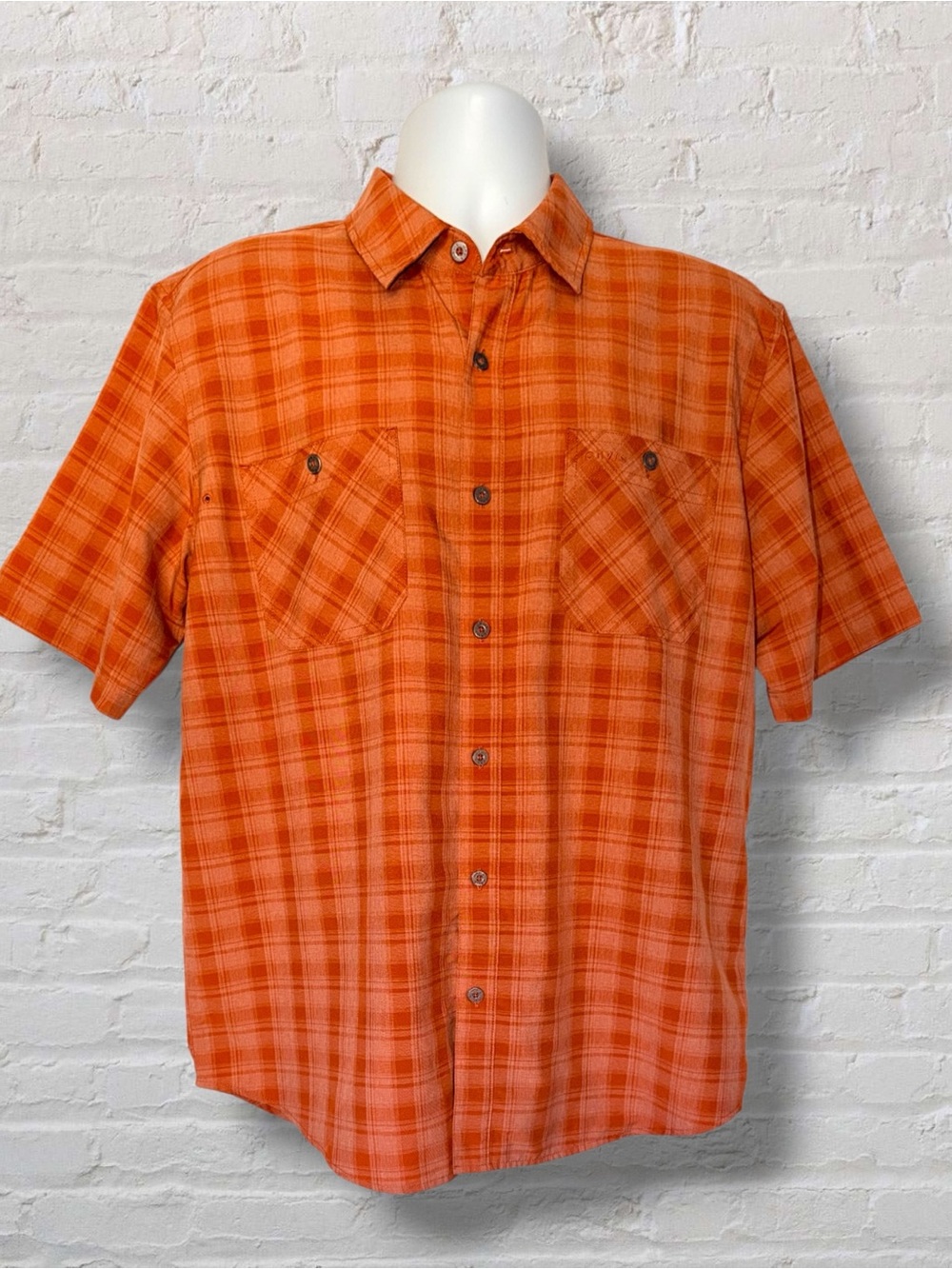 Orvis Classic Collection Men's L Orange Plaid SS Button Down 100% Polyester